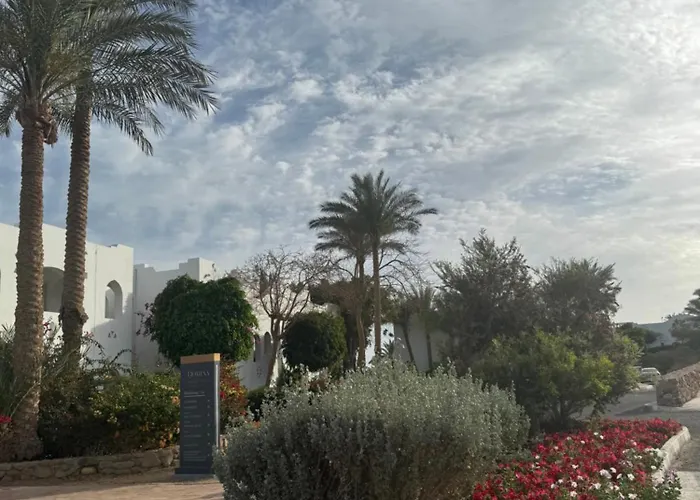 Domina coral bay private home