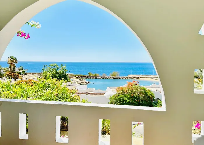 Domina Coral Bay Oasis Lake
